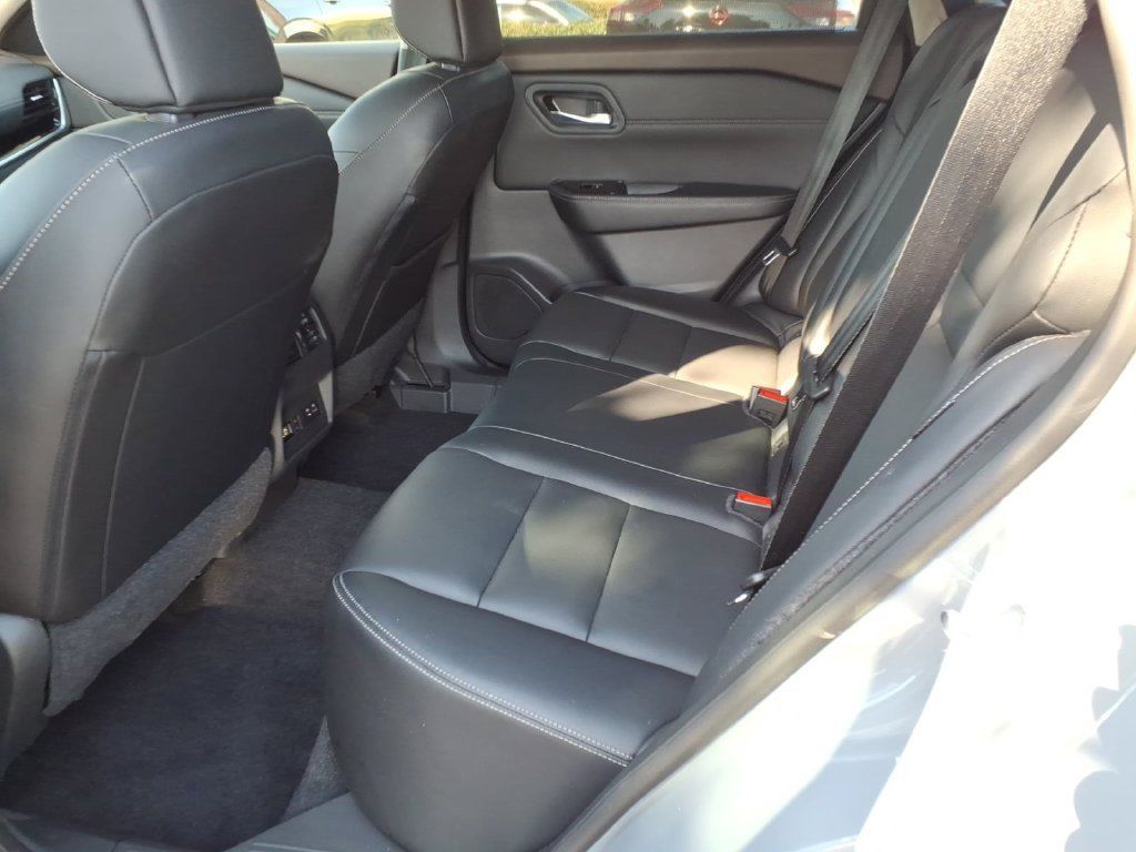 Certified 2023 Nissan Rogue SL w/ SL Premium Package FWD image 25