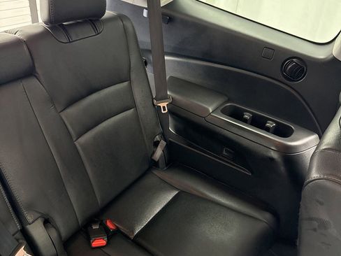 Used 2022 Honda Pilot Touring image 39