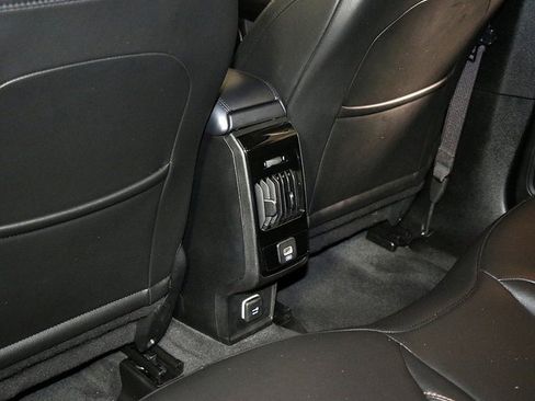 Used 2022 Jeep Compass Latitude image 28