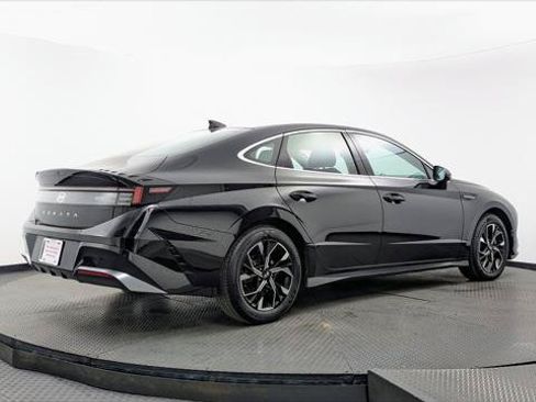Used 2025 Hyundai Sonata SEL FWD image 8