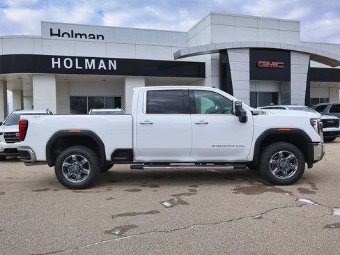 New 2026 GMC Sierra 2500 SLT w/ SLT Premium Package image 2