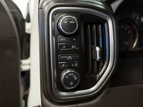 Used 2020 Chevrolet Silverado 1500 LT w/ All-Star Edition image 13