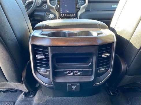 Used 2022 RAM 1500 Laramie image 31