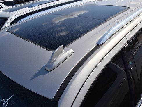 Used 2022 Chevrolet Tahoe LT w/ Luxury Package image 9