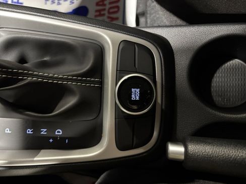 New 2025 Hyundai Venue SEL image 30