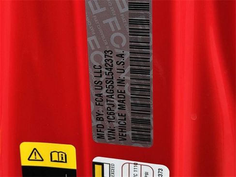 New 2025 Jeep Gladiator Willys image 26