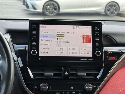 Used 2022 Toyota Camry XSE image 10