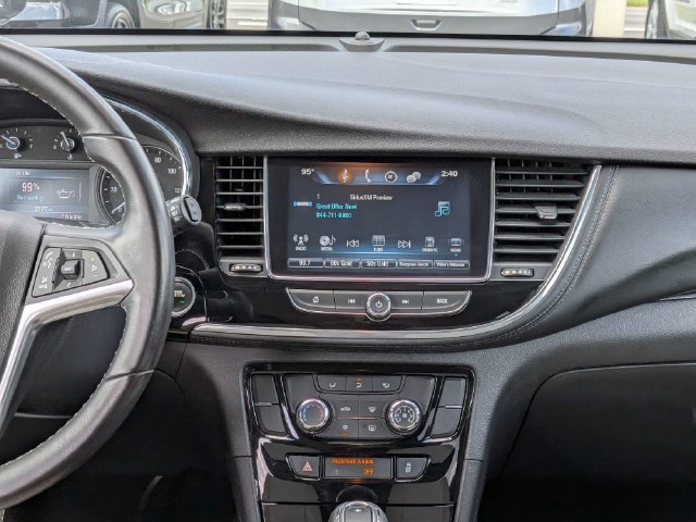 Used 2020 Buick Encore Preferred w/ Safety Package FWD image 17