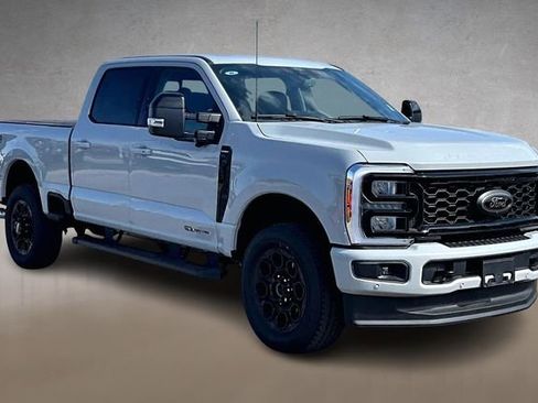 New 2026 Ford F250 Lariat w/ Black Appearance Package AWD/4WD image 2