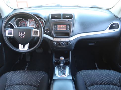 Used 2015 Dodge Journey SE w/ Flexible Seating Group image 11