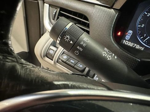 Used 2014 Cadillac XTS Premium image 17