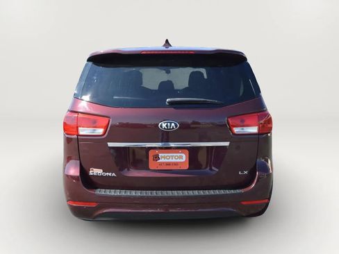 Used 2017 Kia Sedona LX FWD image 8