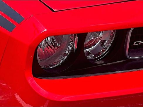Used 2010 Dodge Challenger R/T RWD image 23