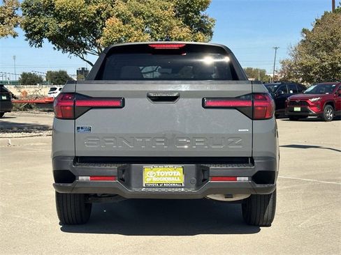 Used 2022 Hyundai Santa Cruz SEL image 4