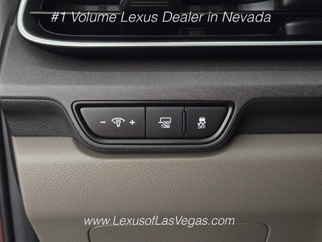 Used 2025 Kia Carnival EX FWD image 36