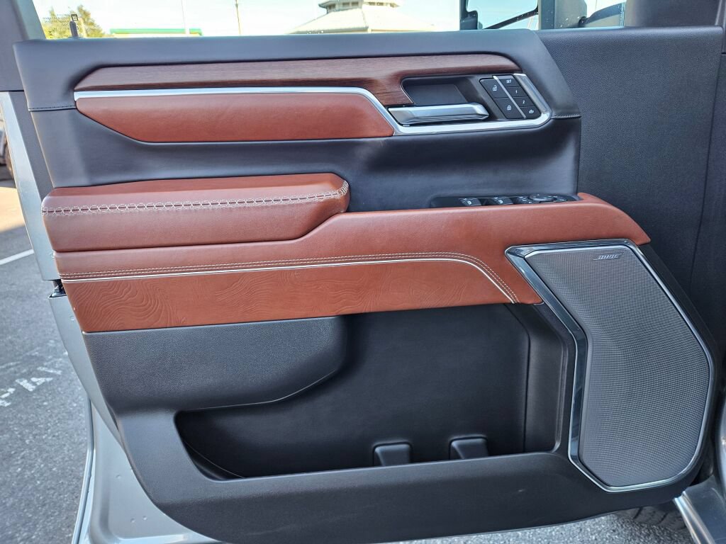 Used 2024 GMC Sierra 3500 Denali Ultimate AWD/4WD image 21