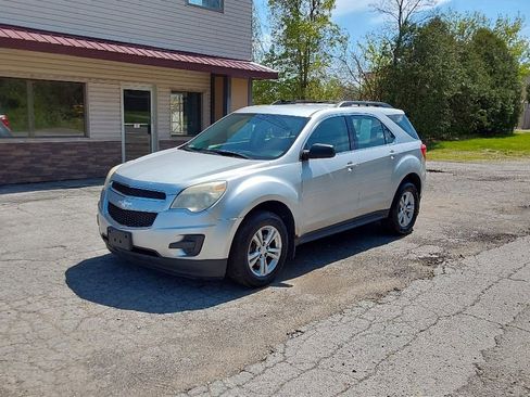 Used 2013 Chevrolet Equinox LS w/ LPO, Protection Package FWD image 2