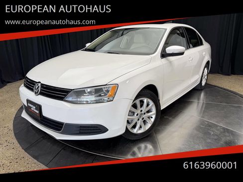 Used 2013 Volkswagen Jetta SE FWD image 1