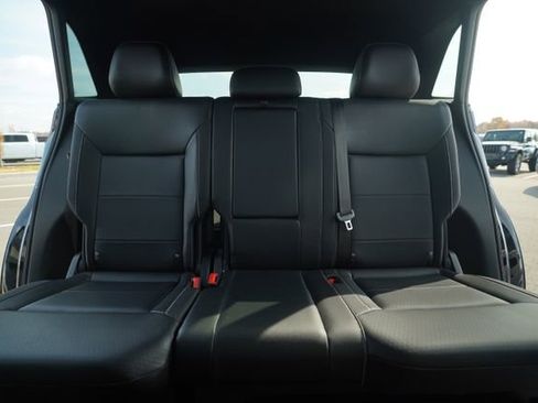 Used 2021 Volkswagen Atlas Cross Sport SE w/ Panoramic Sunroof Package image 33