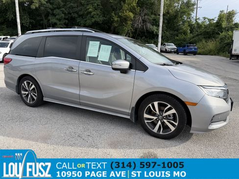 Used 2022 Honda Odyssey Touring image 1