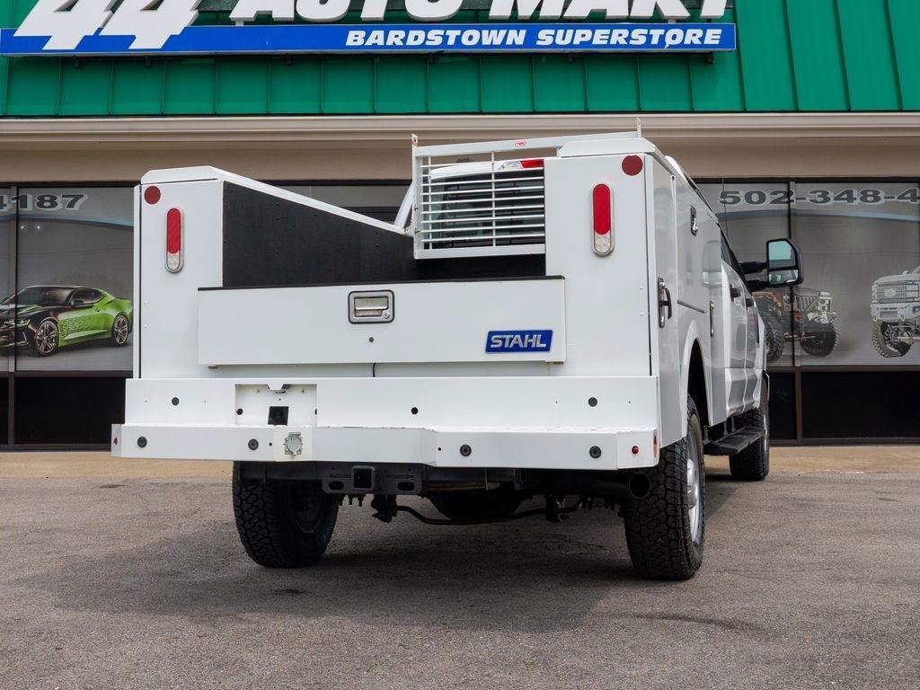 Used 2021 Ford F250 XL w/ Power Equipment Group AWD/4WD image 3