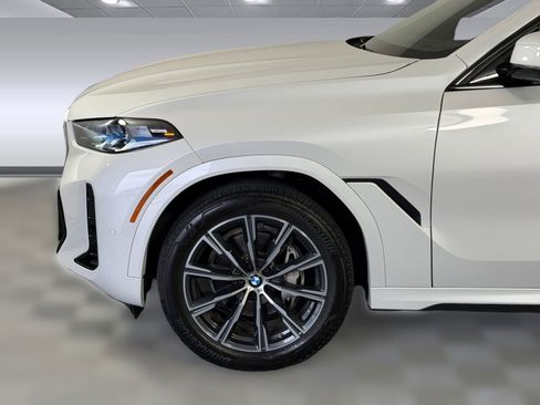 Used 2025 BMW X6 xDrive40i w/ Climate Comfort Package AWD/4WD image 11