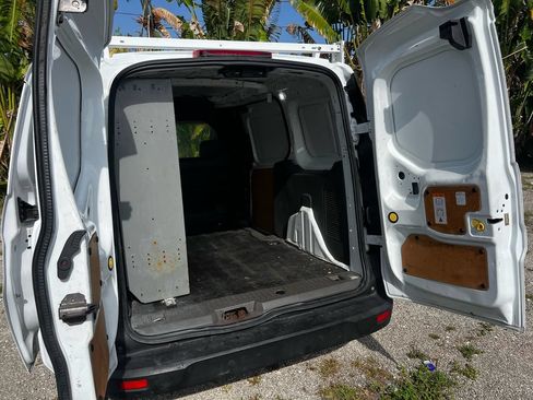 Used 2021 Ford Transit Connect XL FWD image 25