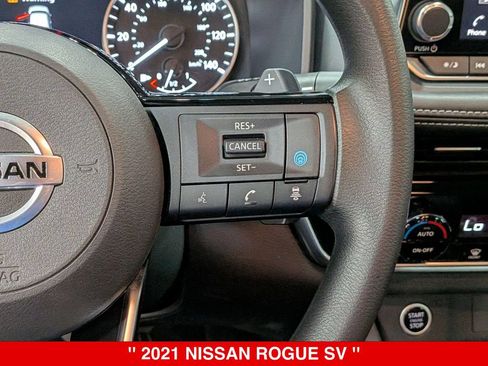 Used 2021 Nissan Rogue SV AWD/4WD image 18