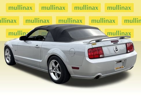 Used 2006 Ford Mustang GT image 9