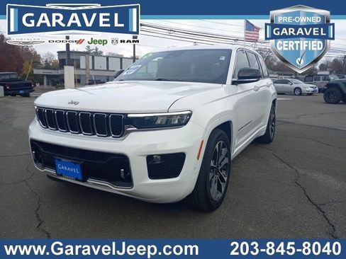 Used 2023 Jeep Grand Cherokee Overland w/ Luxury Tech Group IV image 17