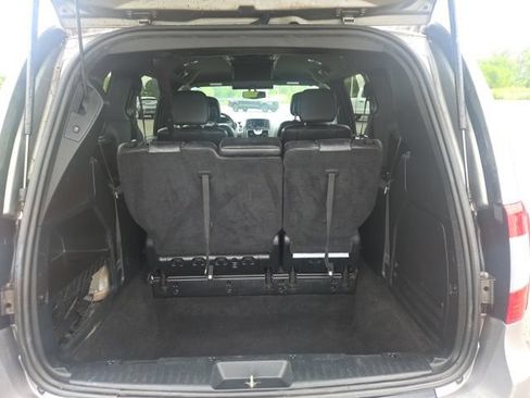 Used 2015 Chrysler Town & Country S FWD image 11