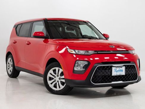 Used 2020 Kia Soul LX FWD image 6