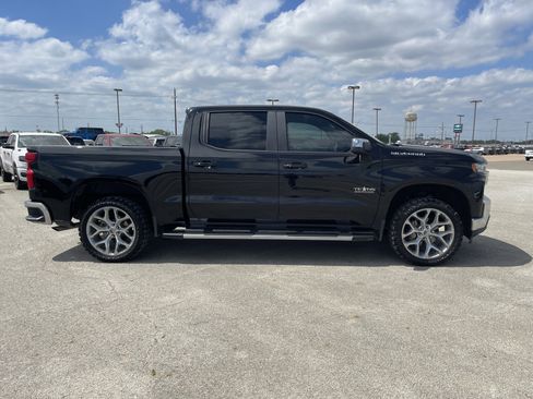 Used 2019 Chevrolet Silverado 1500 LT w/ Texas Edition image 3