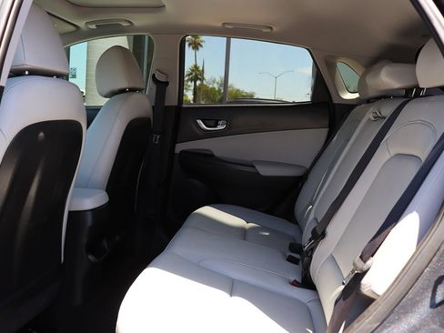 Used 2022 Hyundai Kona Limited FWD image 30