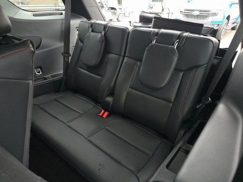 Used 2025 Ford Explorer ST-Line w/ Premium Package image 9