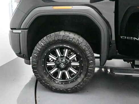 Used 2024 GMC Sierra 3500 Denali Ultimate AWD/4WD image 8