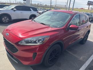 Used 2020 Ford Escape SE video 1