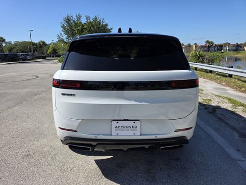 Certified 2024 Land Rover Range Rover Sport Dynamic SE AWD/4WD image 6