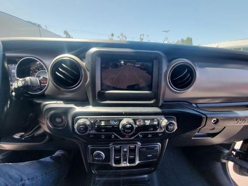 Used 2022 Jeep Wrangler Unlimited Sport AWD/4WD image 14
