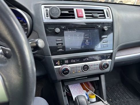 Used 2017 Subaru Outback 3.6R Limited image 4