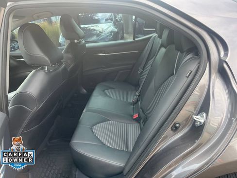 Used 2024 Toyota Camry SE w/ Cold Weather Package FWD image 26