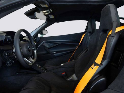 New 2026 McLaren 750S image 29