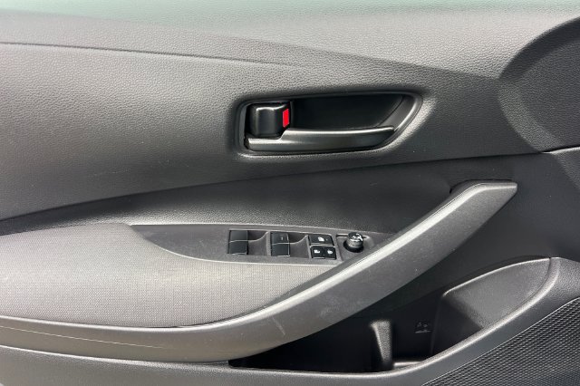 Used 2024 Toyota Corolla LE FWD image 13