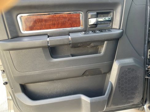 Used 2012 RAM 1500 Laramie RWD image 16