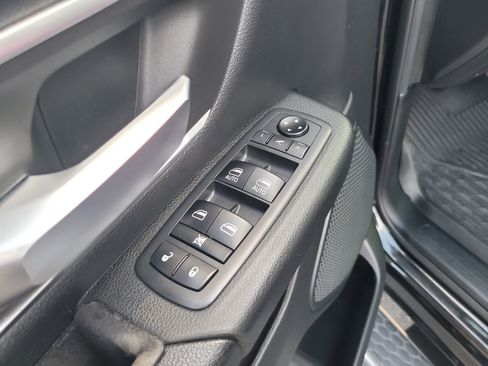 Used 2019 RAM 1500 Big Horn AWD/4WD image 17