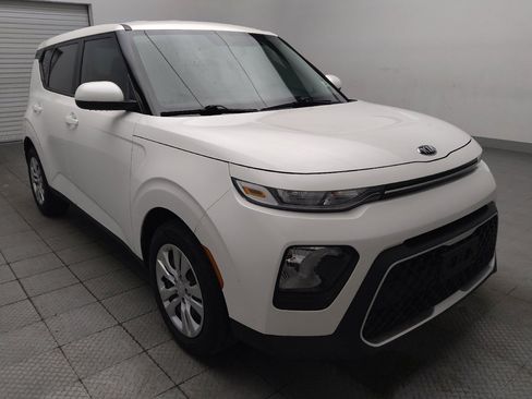 Used 2020 Kia Soul LX FWD image 13