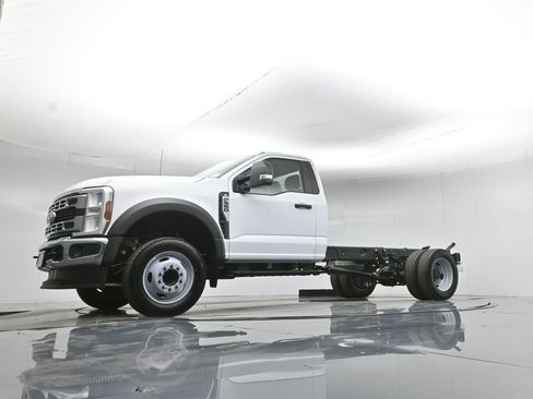 New 2026 Ford F550 2WD Regular Cab Super Duty image 41