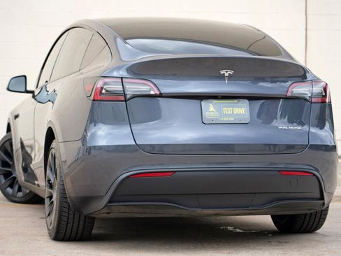 Used 2021 Tesla Model Y Long Range AWD/4WD image 5