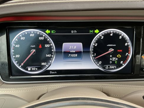 Used 2017 Mercedes-Benz S 550 4MATIC Sedan image 8