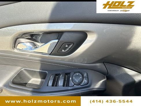Certified 2023 Chevrolet Traverse LT w/ Midnight/Sport Edition AWD/4WD image 22